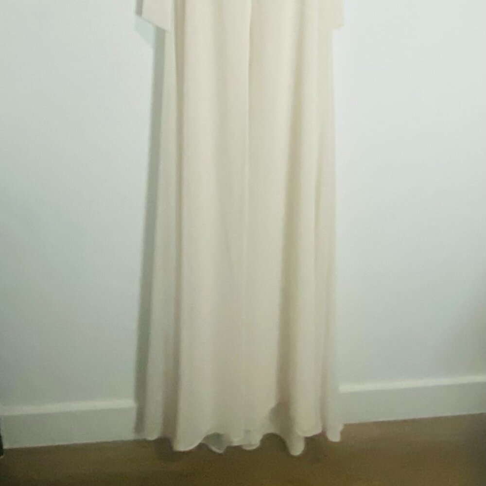 Alexis Dali Elegant Summer Dress in Gardenia Standout Piece - Picture 13 of 17